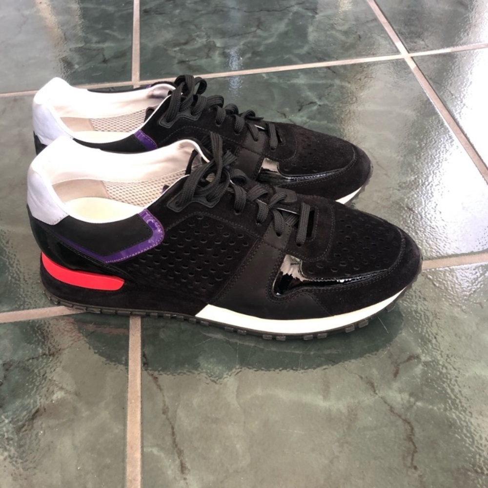 Authentic louis vuitton run away sneakers - Picture 2 of 6